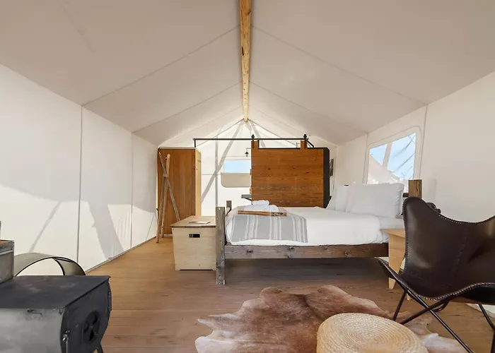 Under Canvas Grand Canyon Campo de lujo Valle