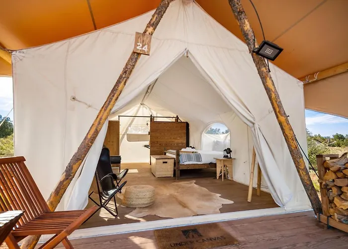 Under Canvas Grand Canyon Campo de lujo Valle